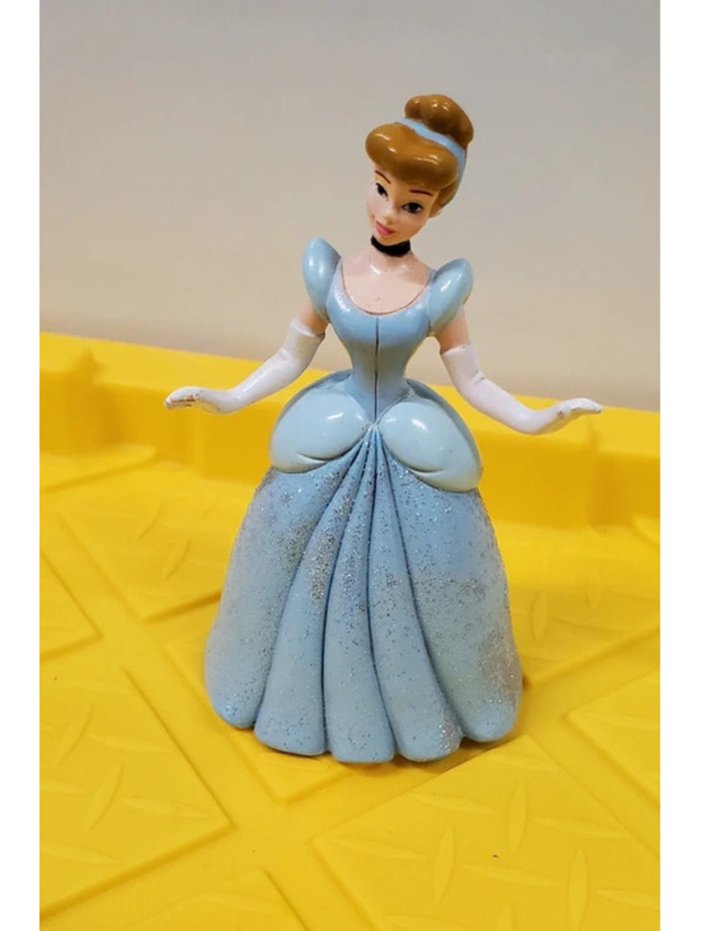 Disney Cinderella Princess Figure Glitter Ball Gown Figurine